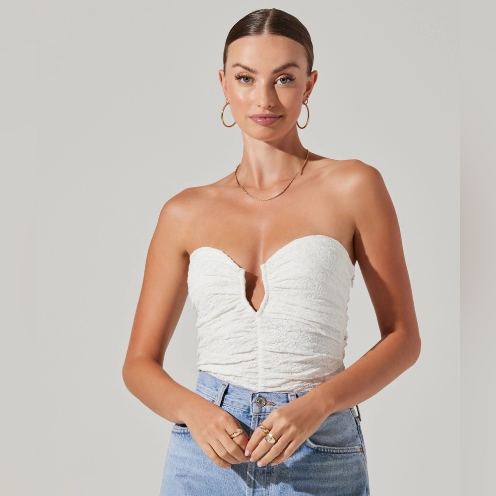 Astr the Label, White Strapless Sweetheart Bodysuit